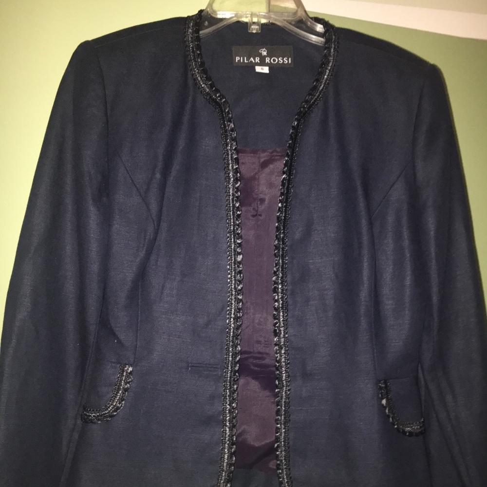 Navy blue Pilar Rossi jacket with black trim 8
